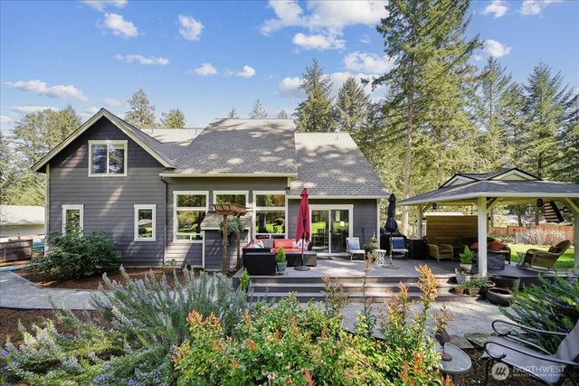10804 Pioneer Drive, Anderson Island, WA 98303