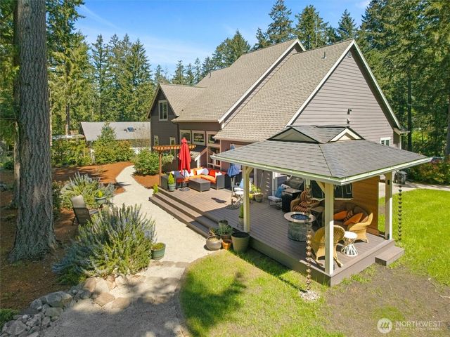 10804 Pioneer Drive, Anderson Island, WA 98303