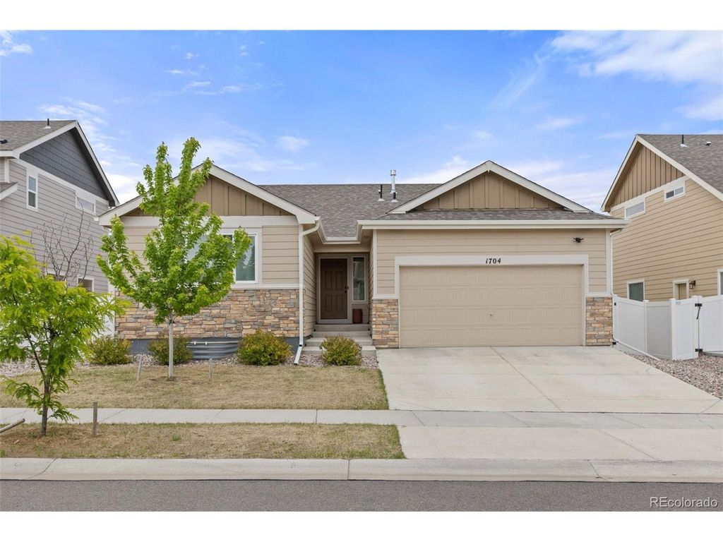 1704 102nd Ave, Greeley, CO 80634