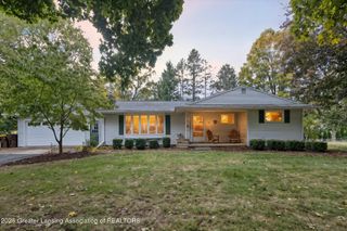 716 Cumberland Drive, Eaton Rapids, MI 48827