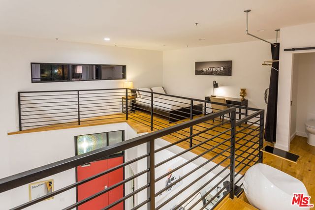 815 Hampton Drive 7, Venice, CA 90291