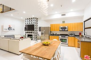815 Hampton Drive 7, Venice, CA 90291