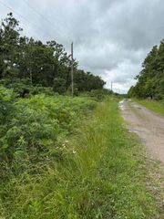 000 Moonshadow Rd Road, Niangua, MO 65713