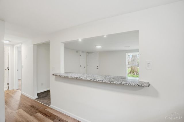 12121 Third Avenue, Sycamore Twp, OH 45249