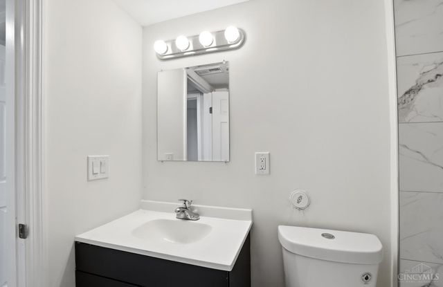 12121 Third Avenue, Sycamore Twp, OH 45249