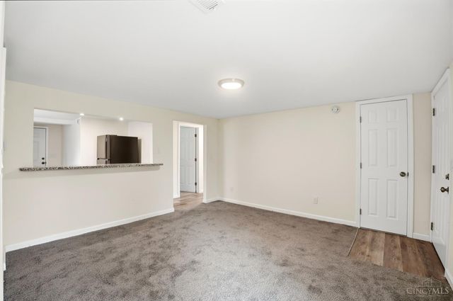 12121 Third Avenue, Sycamore Twp, OH 45249