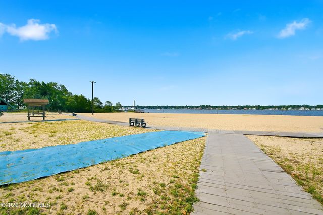 452 18th Avenue, Brick, NJ 08724
