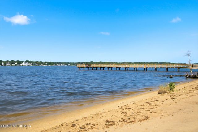 452 18th Avenue, Brick, NJ 08724