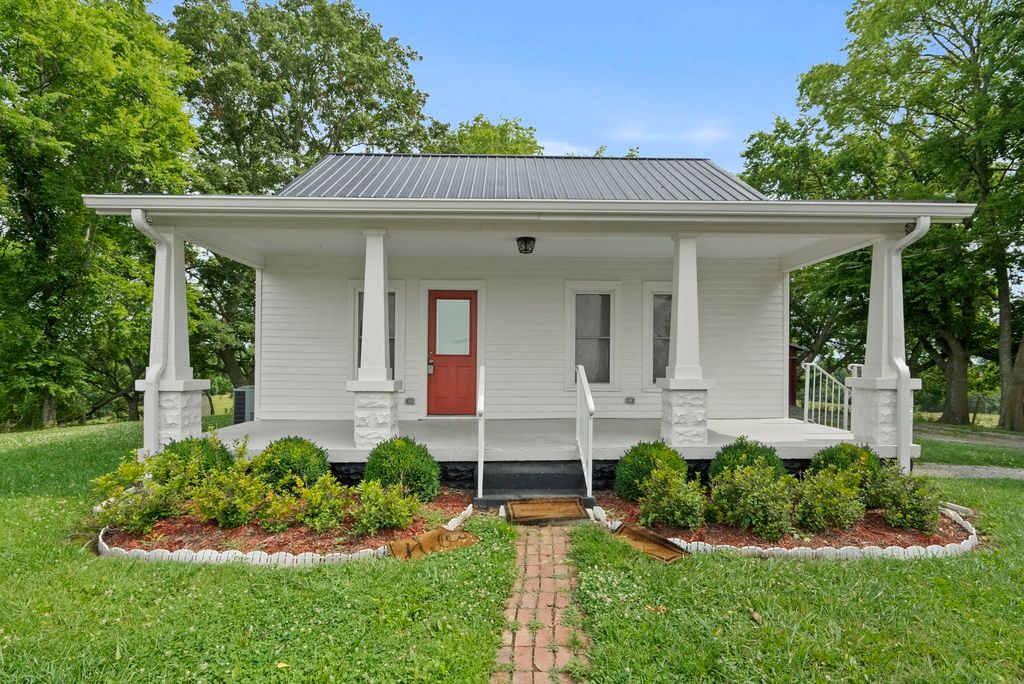 1214 Woodard Reid Rd, Springfield, TN 37172