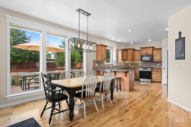 4191 N Heritage Woods Way, Meridian, ID 83646