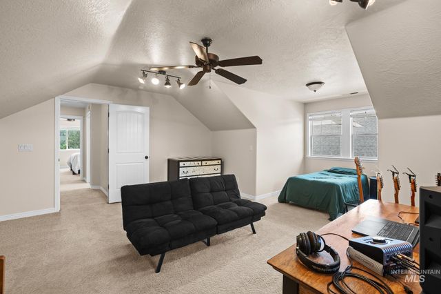 4191 N Heritage Woods Way, Meridian, ID 83646
