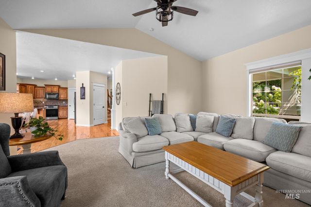 4191 N Heritage Woods Way, Meridian, ID 83646