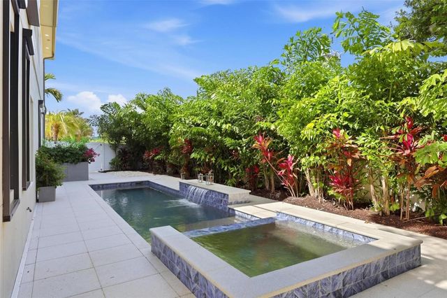 1805 GOLDENROD STREET, Sarasota, FL 34239