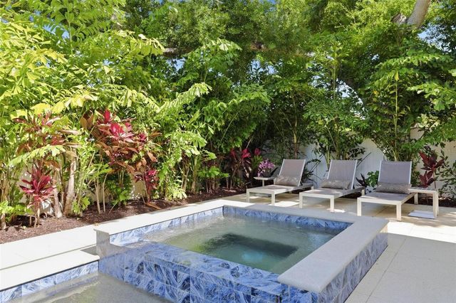 1805 GOLDENROD STREET, Sarasota, FL 34239