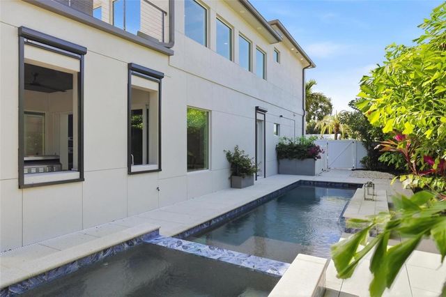 1805 GOLDENROD STREET, Sarasota, FL 34239