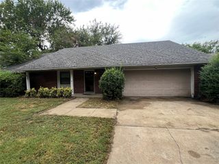 1000 S Redbud Avenue, Broken Arrow, OK 74012