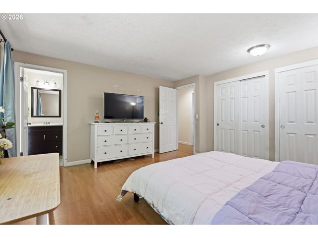 17990 Nw BRICKSTONE Ln, Beaverton, OR 97006