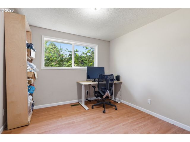 17990 Nw BRICKSTONE Ln, Beaverton, OR 97006