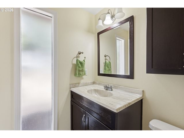 17990 Nw BRICKSTONE Ln, Beaverton, OR 97006