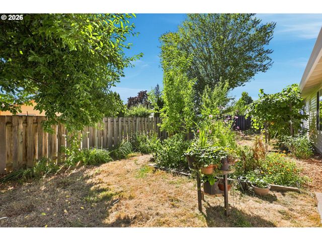 17990 Nw BRICKSTONE Ln, Beaverton, OR 97006