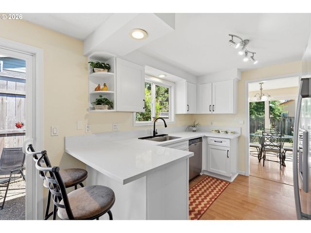 17990 Nw BRICKSTONE Ln, Beaverton, OR 97006