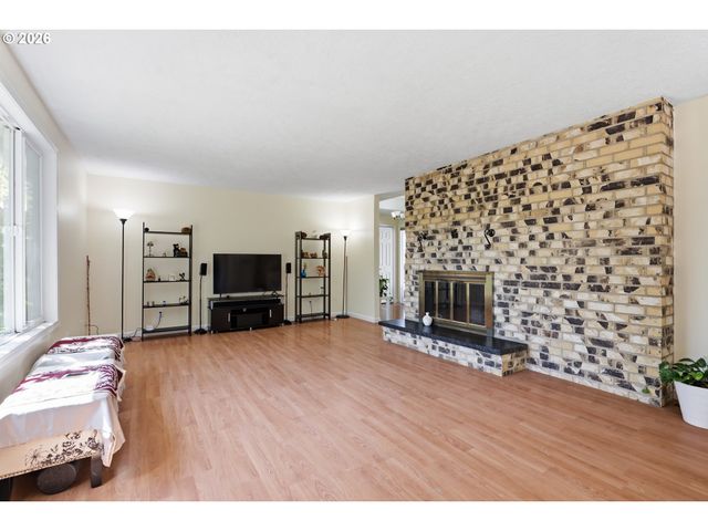 17990 Nw BRICKSTONE Ln, Beaverton, OR 97006