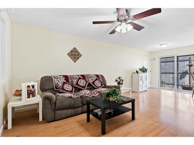 17990 Nw BRICKSTONE Ln, Beaverton, OR 97006