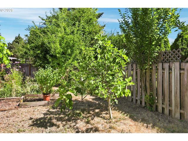 17990 Nw BRICKSTONE Ln, Beaverton, OR 97006
