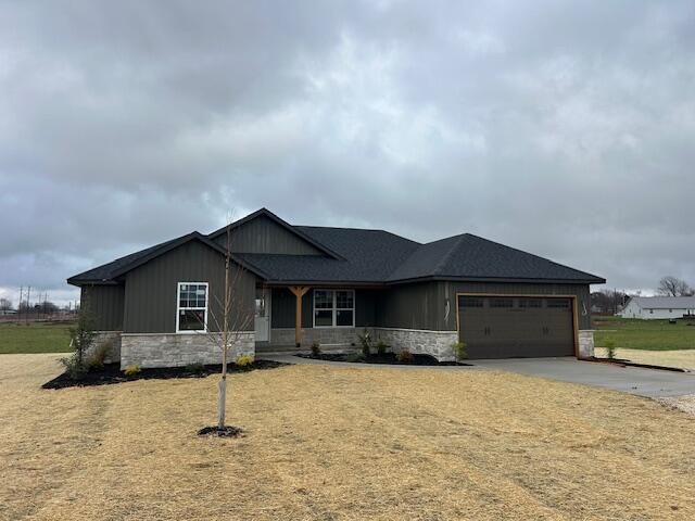 232 Bruce Drive, Seymour, MO 65746