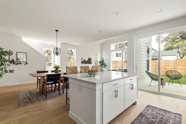 5107 Menchaca RD 5, Austin, TX 78745