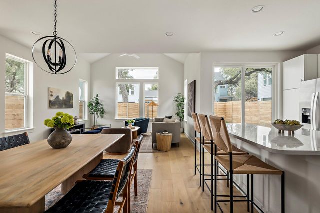 5107 Menchaca RD 5, Austin, TX 78745