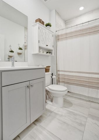 6651 SE Park Trace Drive, Stuart, FL 34997