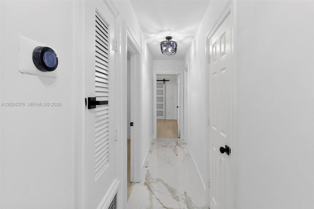 7220 NW 10th Pl, Plantation, FL 33313