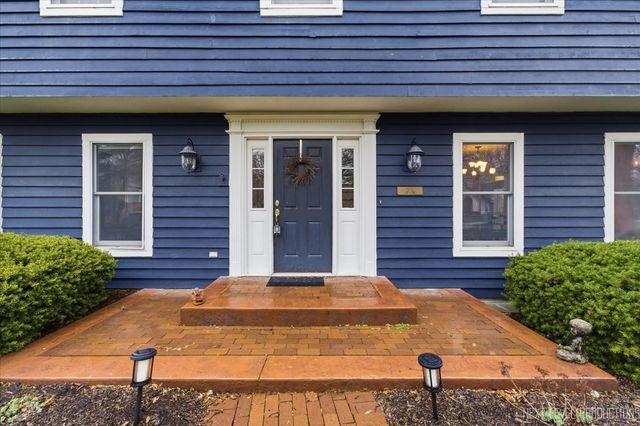 1601 Lois Court, Geneva, IL 60134