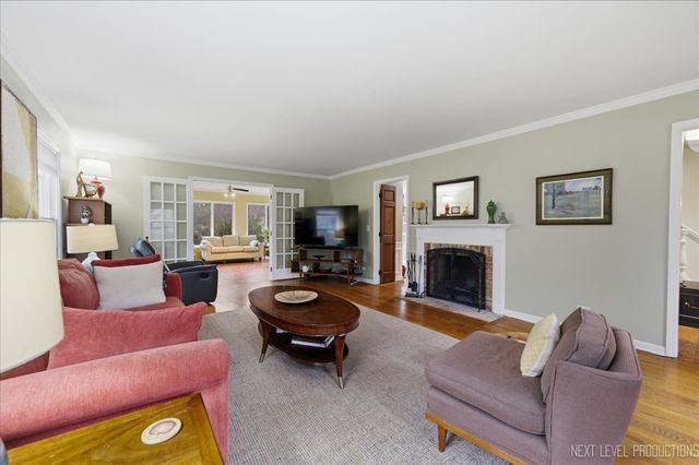 1601 Lois Court, Geneva, IL 60134