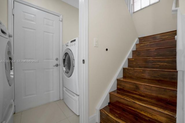 1282 NW 171st Terrace, Pembroke Pines, FL 33028