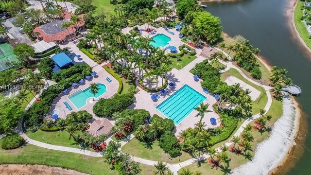 1282 NW 171st Terrace, Pembroke Pines, FL 33028