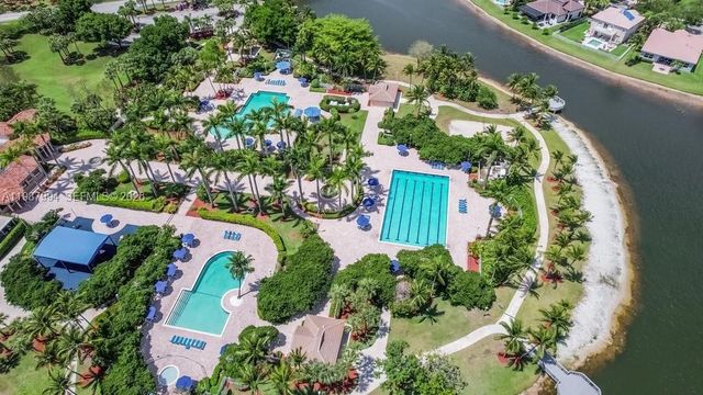1282 NW 171st Terrace, Pembroke Pines, FL 33028