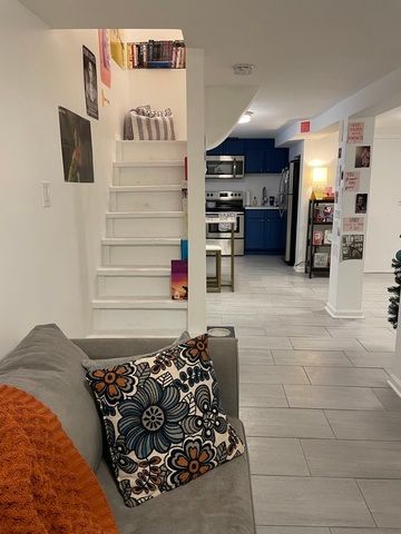 2623 N Hamlin Avenue, Chicago, IL 60647
