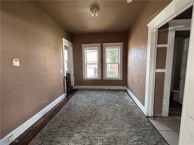 6817 Hope Avenue, Cleveland, OH 44102