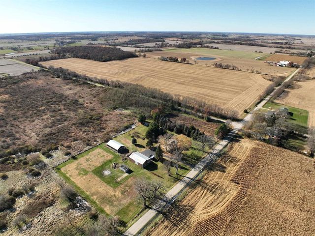 12138 E L J Townline Road, Whitewater, WI 53190