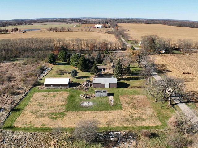 12138 E L J Townline Road, Whitewater, WI 53190