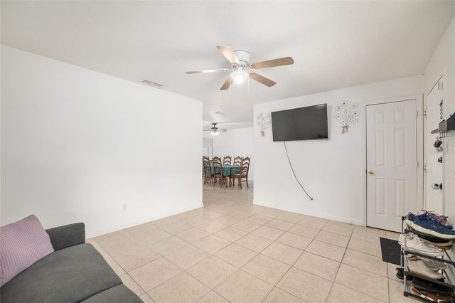 2420 NE 38TH STREET, Ocala, FL 34479