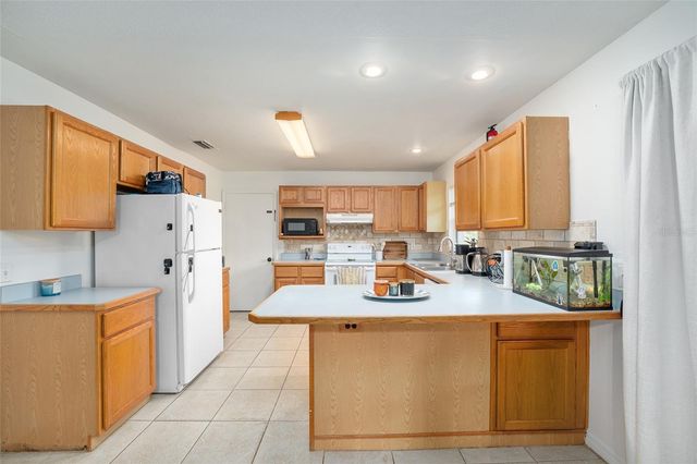 2420 NE 38TH STREET, Ocala, FL 34479
