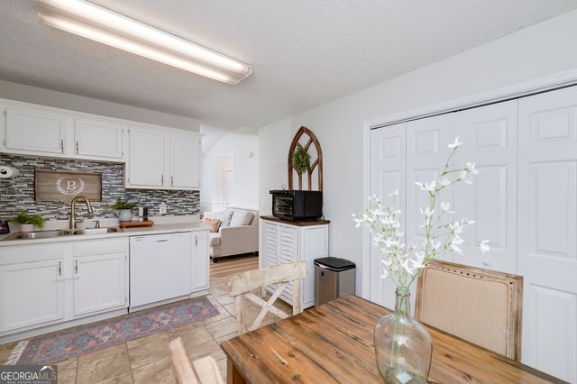 115 Bonnies Way, Jenkinsburg, GA 30234