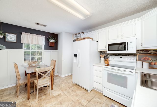 115 Bonnies Way, Jenkinsburg, GA 30234
