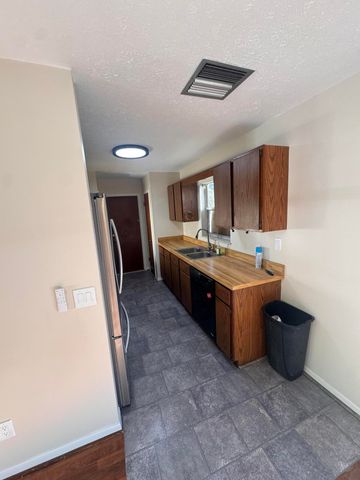 5638 SE Pine Avenue, Stuart, FL 34997