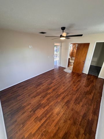 5638 SE Pine Avenue, Stuart, FL 34997