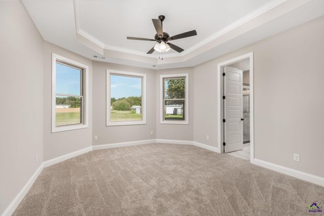 102 Hunt's Landing Drive, Kathleen, GA 31047