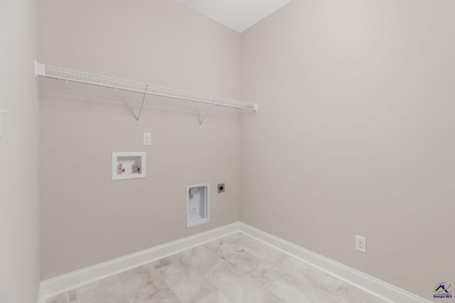 102 Hunt's Landing Drive, Kathleen, GA 31047